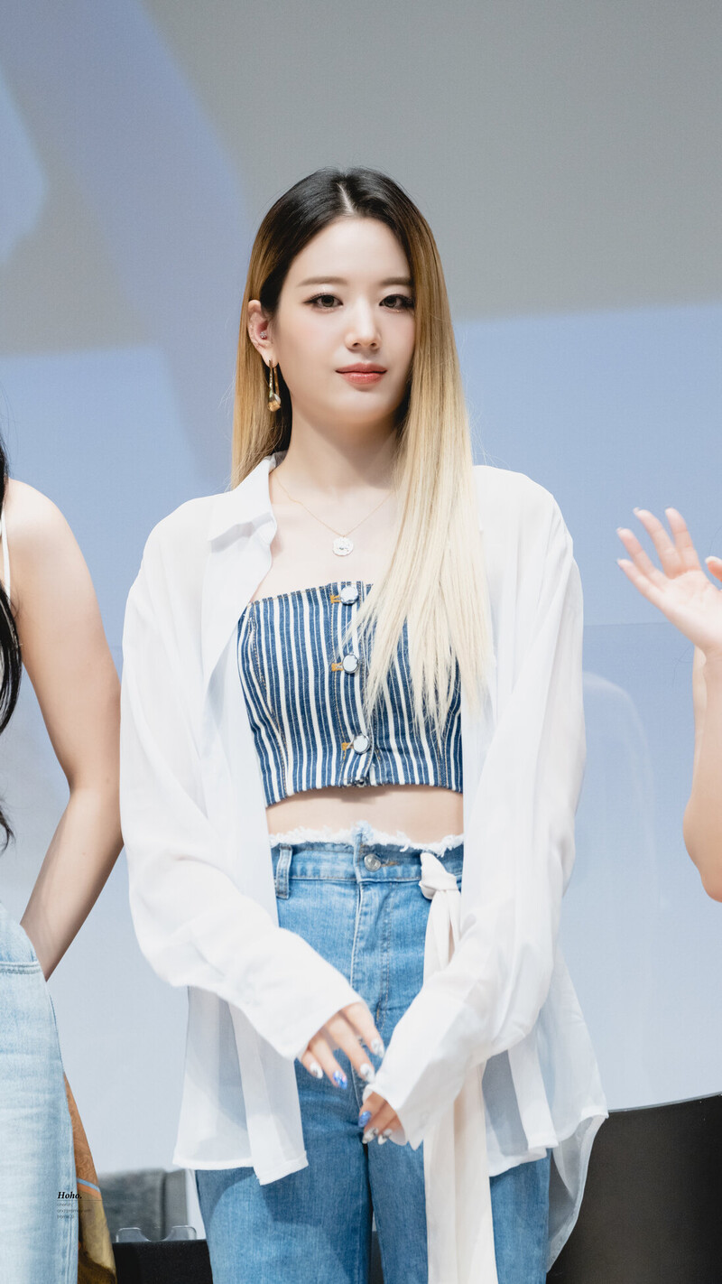 May 23, 2021 fromis_9 Gyuri | Kpopping