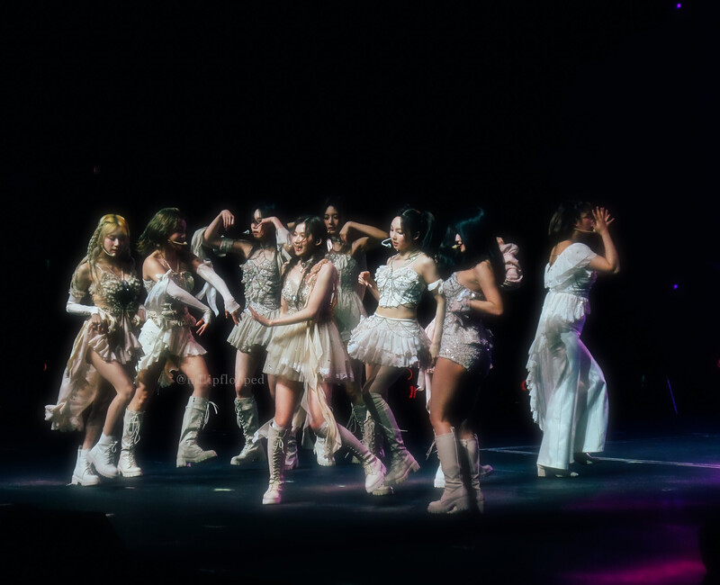 230506 TWICE - ‘READY TO BE’ World Tour in Melbourne Day 1 documents 5