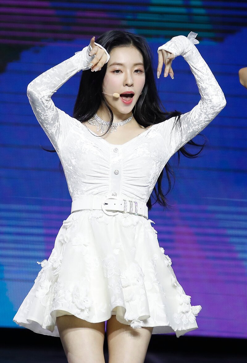 220127 Red Velvet Irene - Gaon Chart Music Awards documents 5