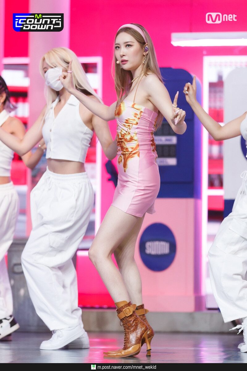 210812 Sunmi - 'SUNNY' + "You can't sit with us' at M Countdown documents 16