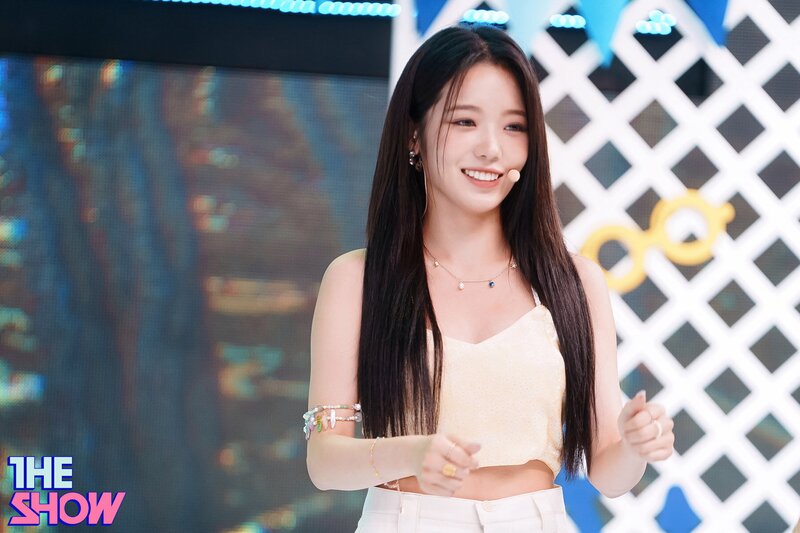 220705 fromis_9 Jisun 'Stay This Way' at The Show documents 6