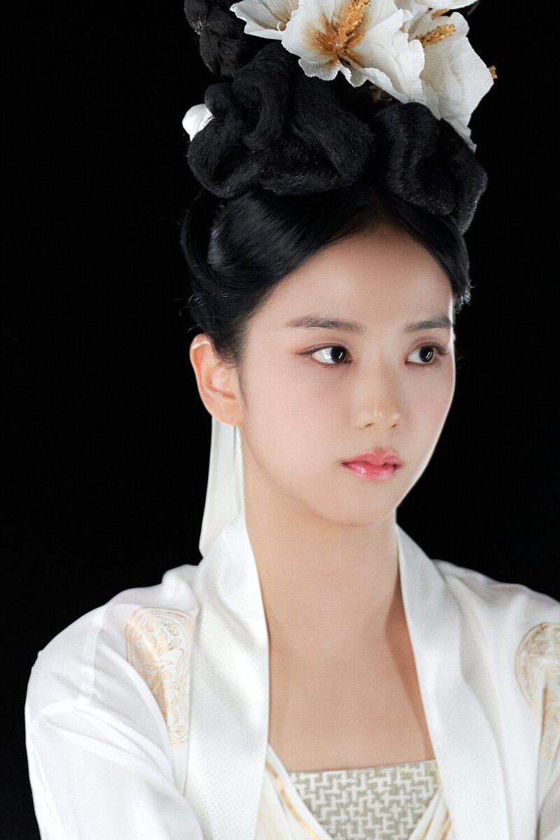 Jisoo as Korean Traditional Fairy in the movie “Dr. Cheon and the lost Talisman” documents 7