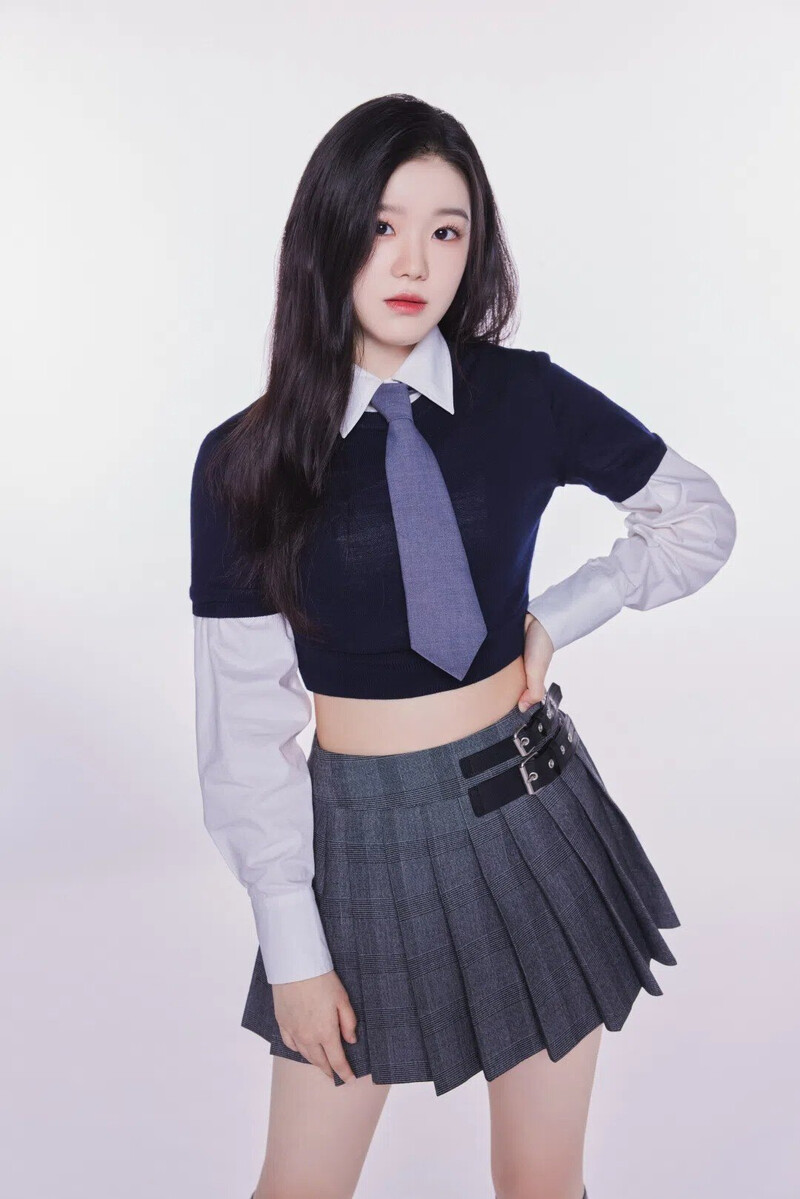 Kim Gyuri I-LAND 2 Profile Photos documents 1