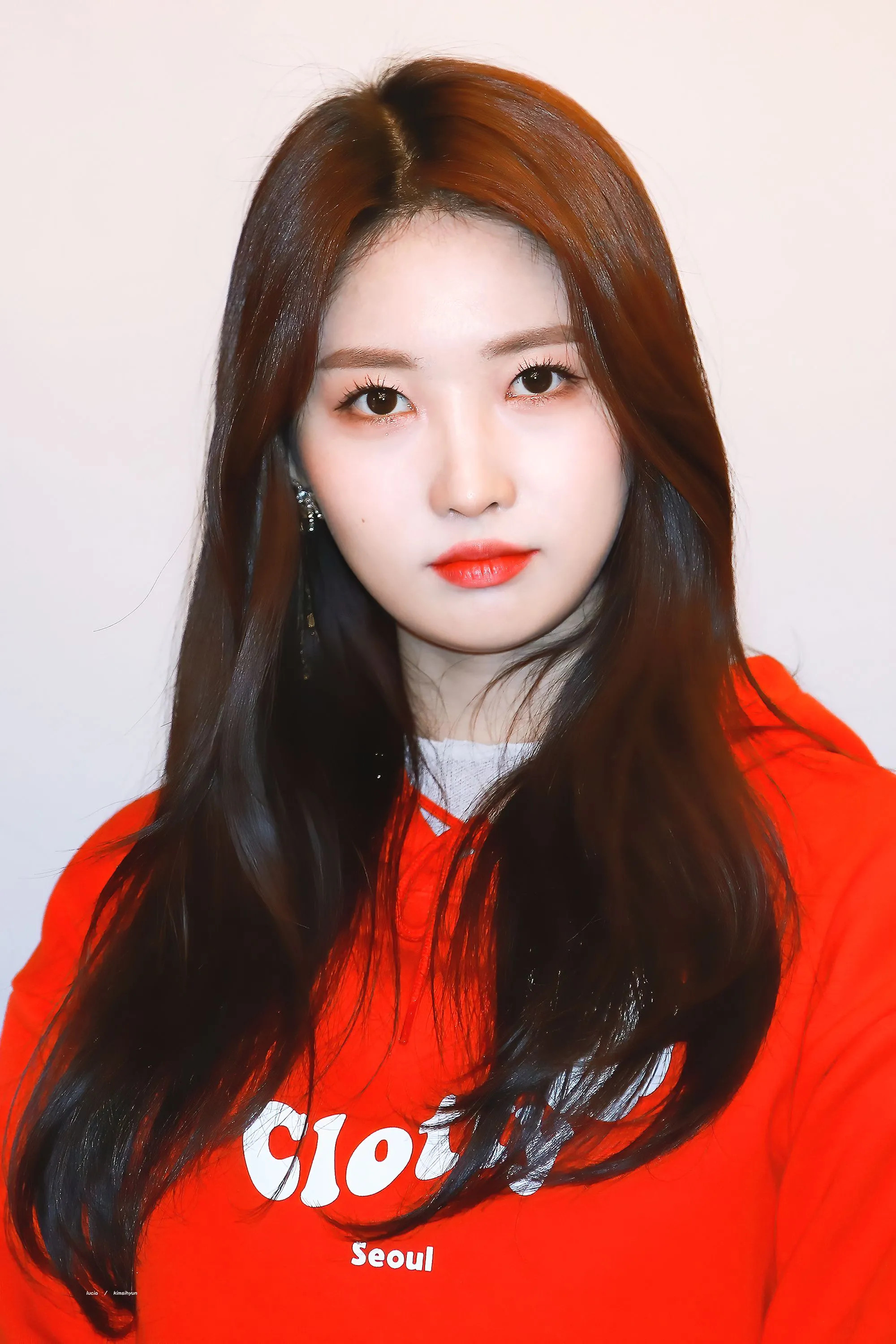 December 21, 2019 EVERGLOW Sihyeon | Kpopping