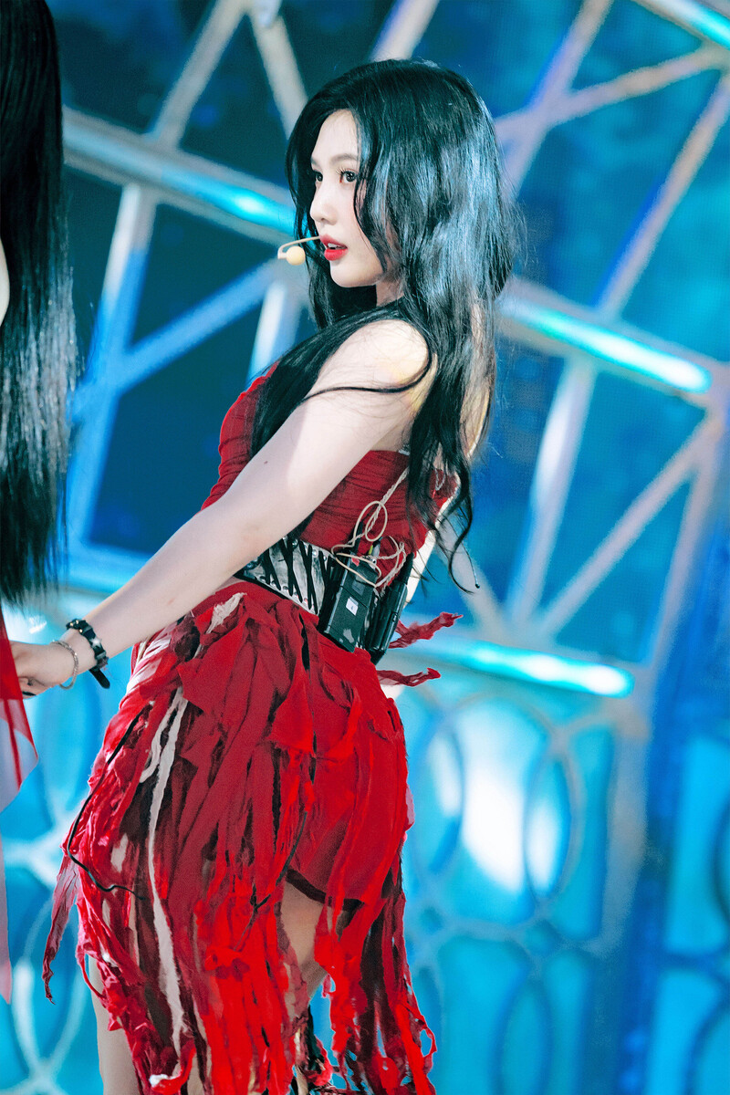 240630 Red Velvet Joy - 'Cosmic' at Inkigayo documents 4