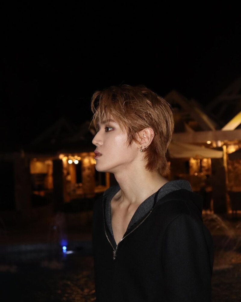 230123 NCT Taeyong Instagram Update documents 1