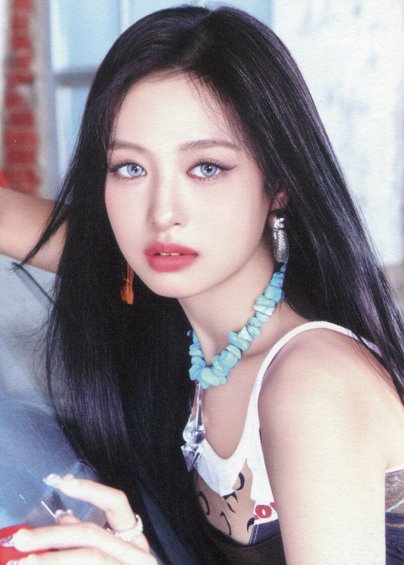 BABYMONSTER - 1st Album 'DRIP' [Scans] documents 9