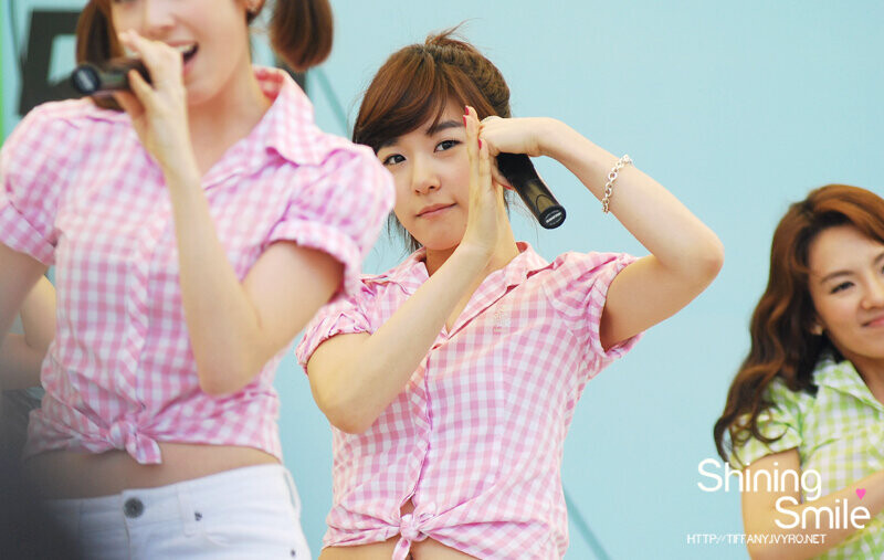 090505 Girls' Generation Tiffany documents 3