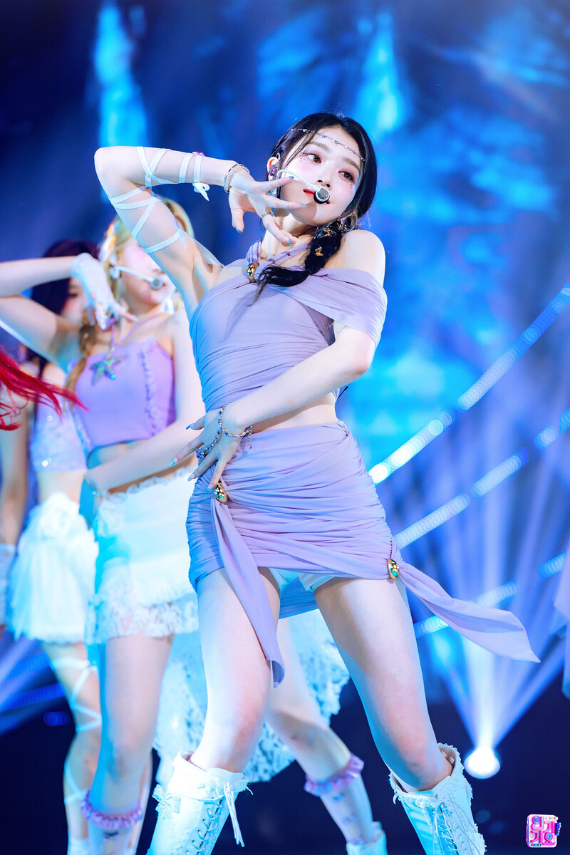 240623 Kep1er Xiaoting - 'Shooting Star' at Inkigayo documents 1