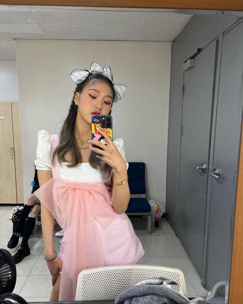 220417 OH MY GIRL Mimi Instagram Update documents 2