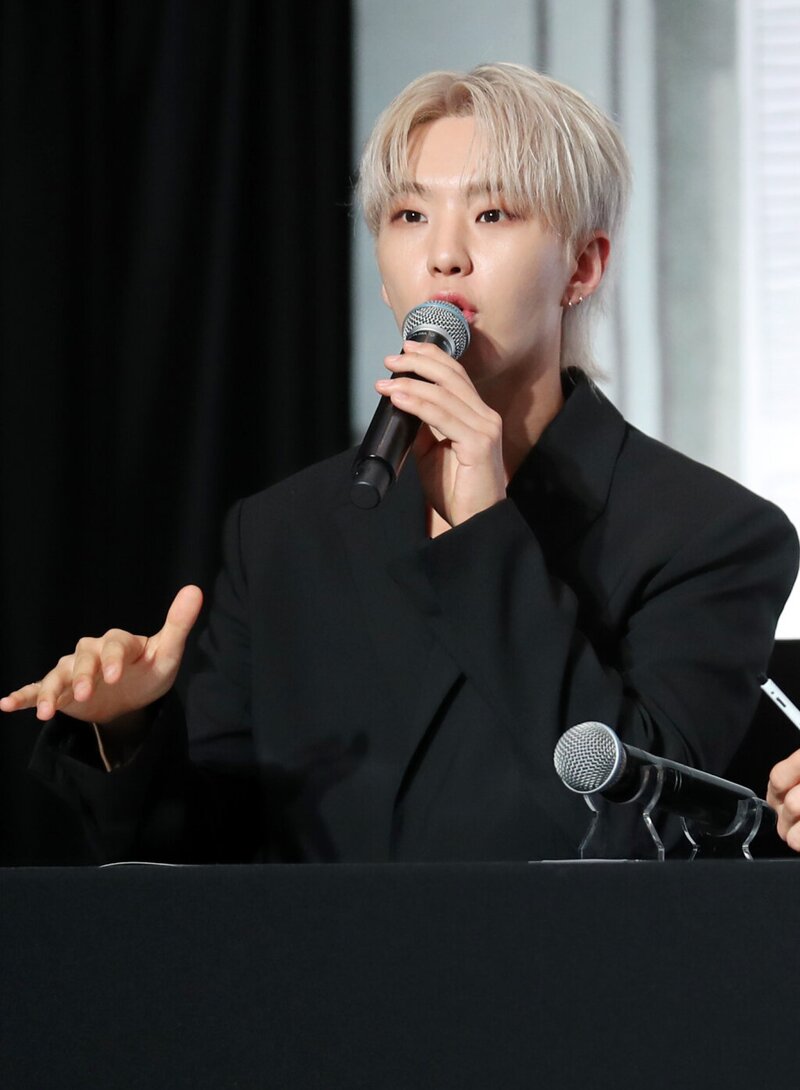 240429 SEVENTEEN Hoshi - SEVENTEEN BEST ALBUM '17 IS RIGHT HERE' Press Conference documents 4