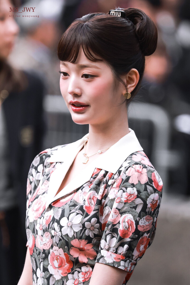 241001 IVE Wonyoung - Miu Miu SS25 Show at Paris Fashion Week documents 6