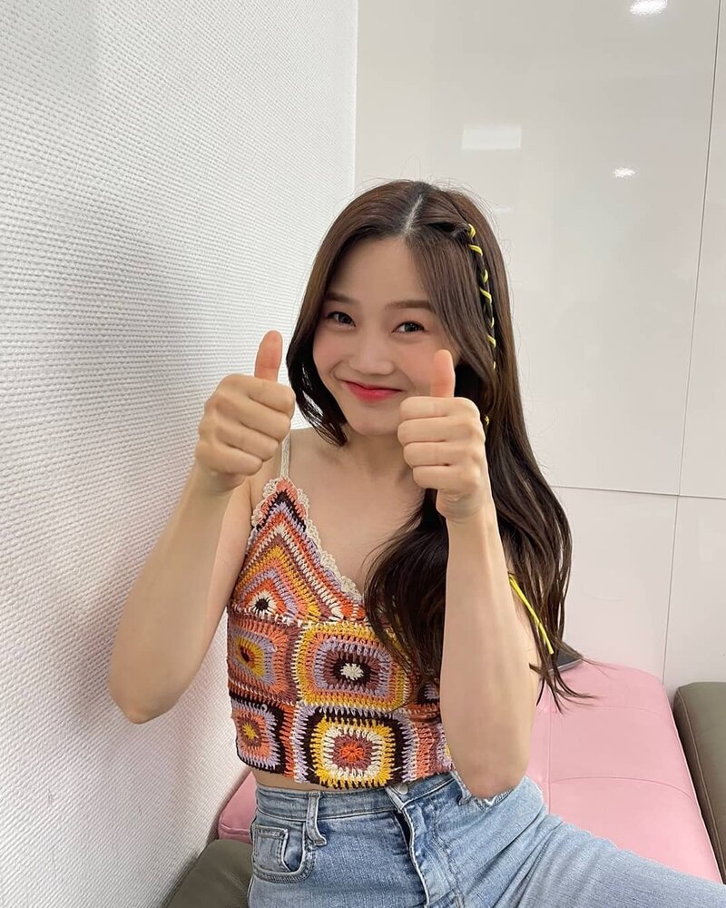 210525 OH MY GIRL Hyojung Instagram Update documents 3