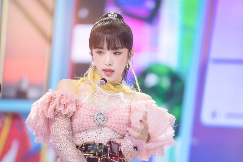 220807 YENA - 'SMARTPHONE' at Inkigayo documents 21