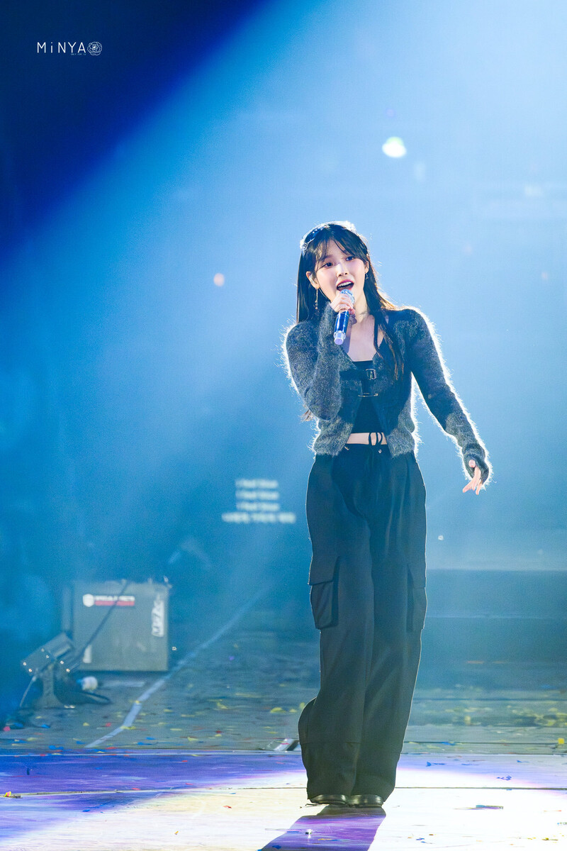 230924 IU - Fan Concert ‘I＋UN1VER5E’ in Seoul Day 2 documents 25