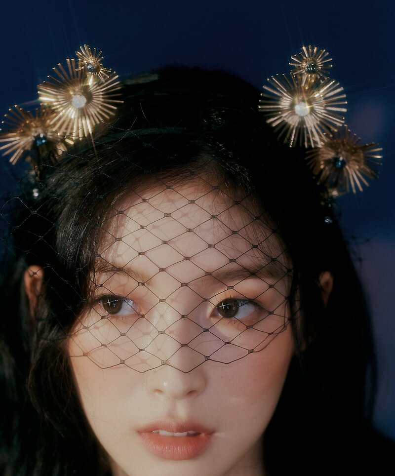 OH MY GIRL Arin for Singles Magazine February 2023 Issue | kpopping