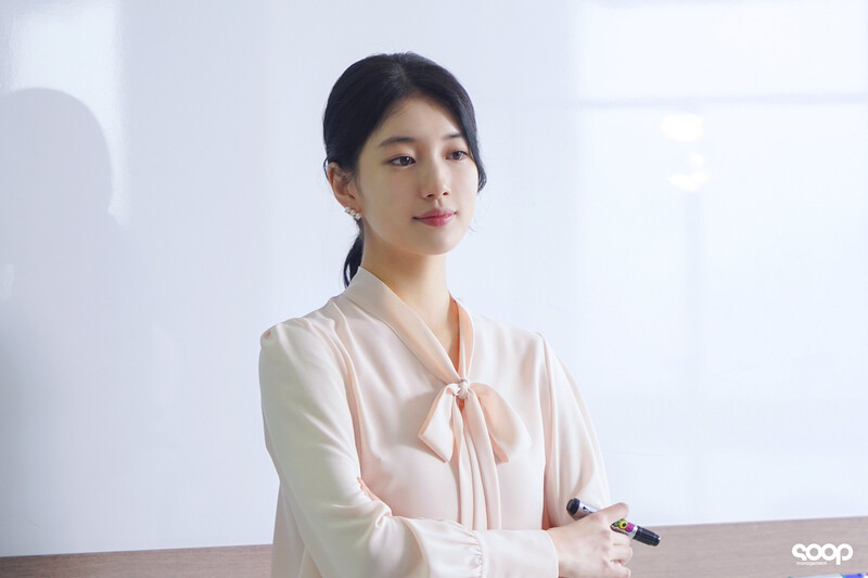 220710 SOOP Naver Post - Bae Suzy - 'Anna' Behind the Scenes documents 23