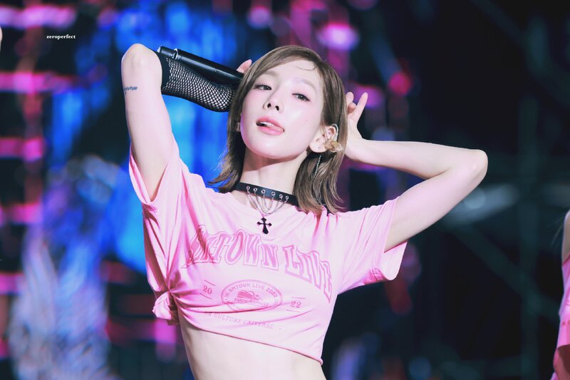 22820 Taeyeon at SMTOWN LIVE 2022: SMCU EXPRESS documents 6
