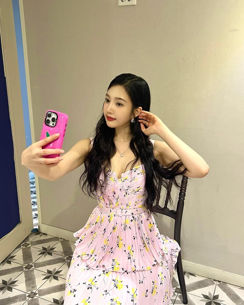 230910 Red Velvet Joy Instagram Update documents 5