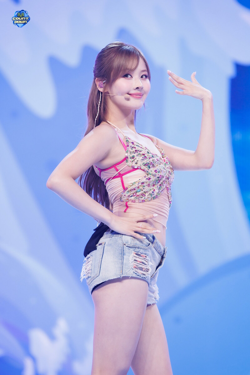 240704 KISS OF LIFE Belle - 'Sticky' at M Countdown documents 7