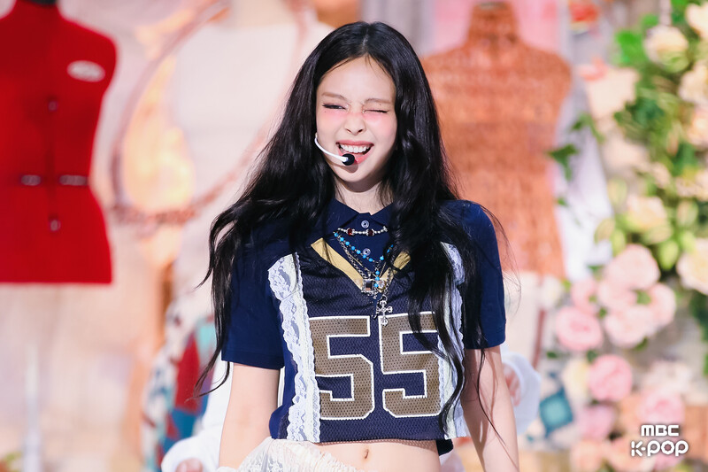 241019 JENNIE - 'Mantra' at Music Core documents 6