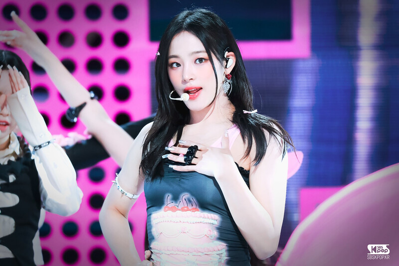 230723 NewJeans Minji - 'ETA' at Inkigayo documents 1