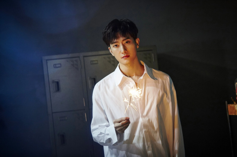 Zhoumi "The Lonely Flame" Concept Teaser Images documents 1