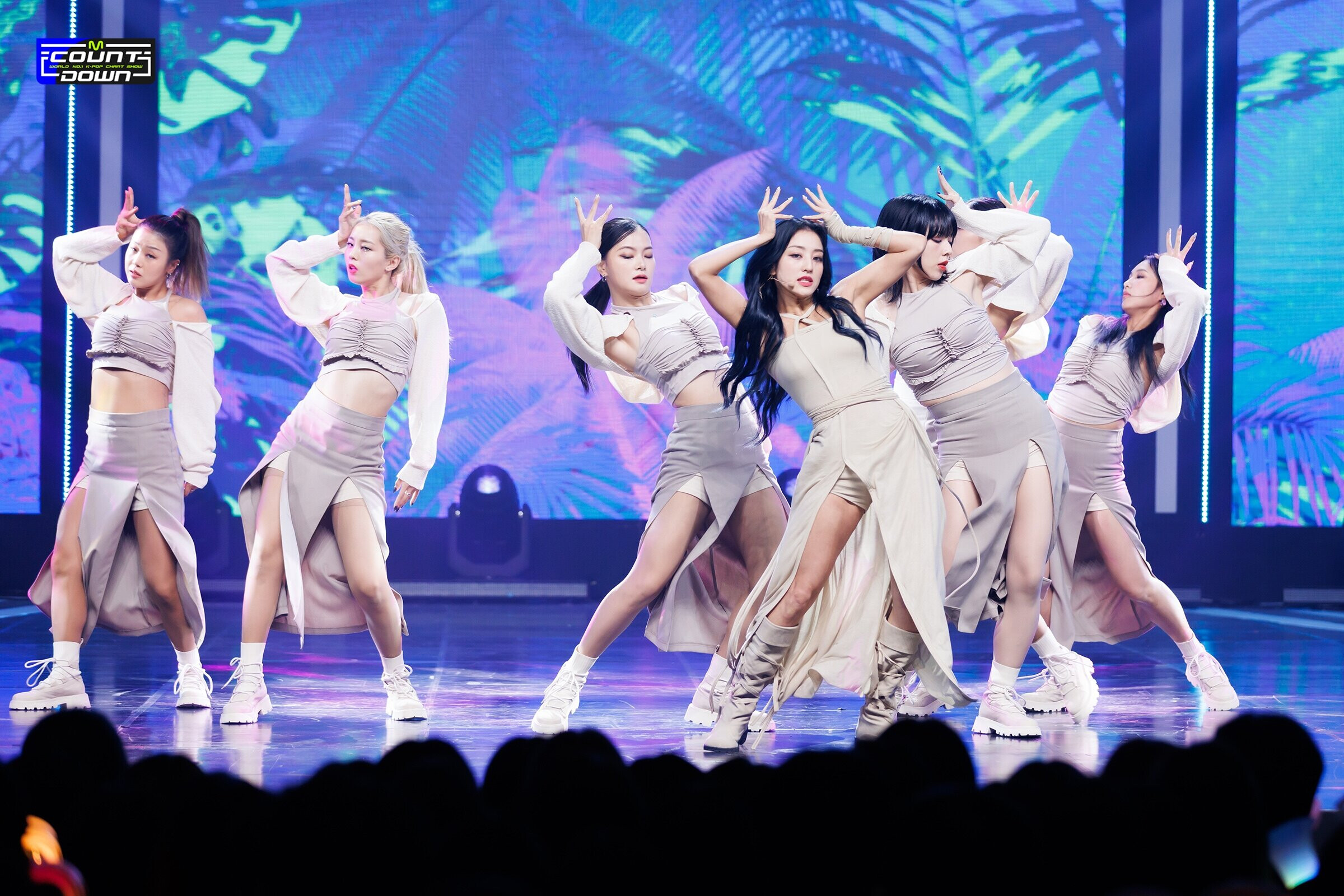 230824 TWICE Jihyo - 'Closer' at M COUNTDOWN | kpopping