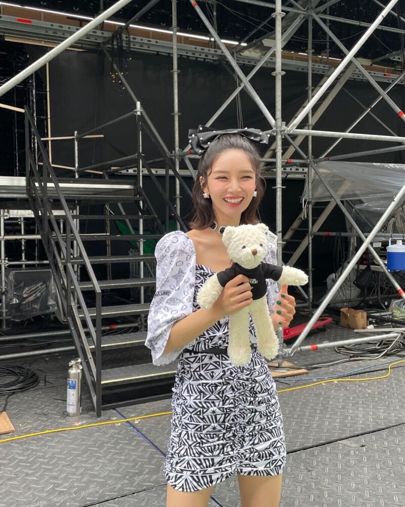 220619 ALICE DO-A Instagram Update documents 2