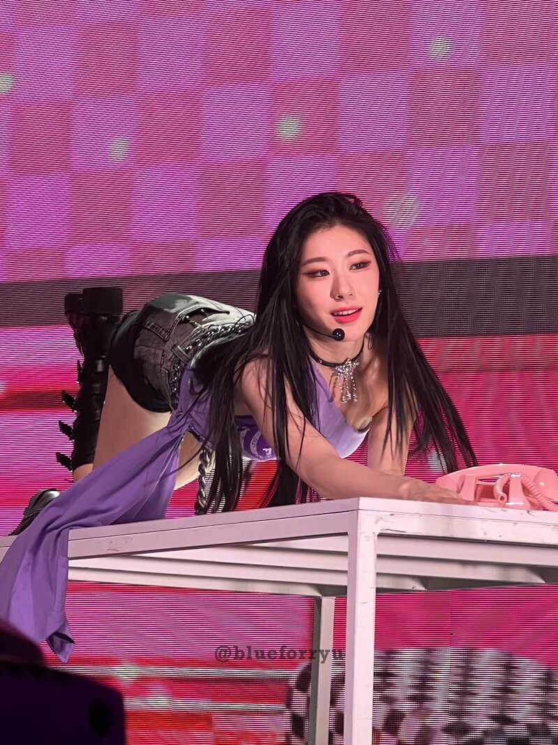 221113 ITZY Chaeryeong - 1st World Tour ‘CHECKMATE’ in New York City documents 1