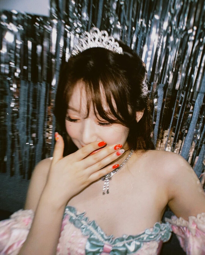 230605 - (G)I-DLE Shuhua Instagram Update documents 6