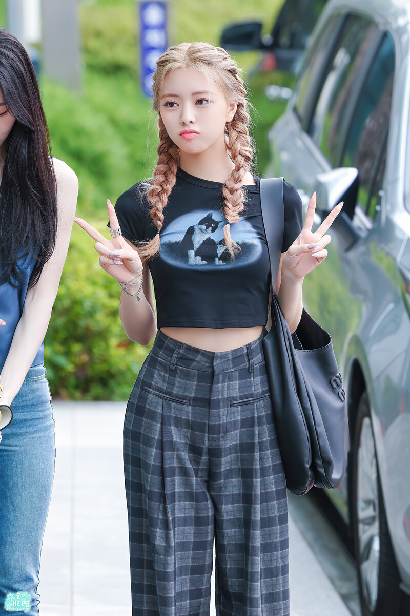 220719 ITZY Yuna - MBC ‘Kim Shin Young’s Noon Song of Hope’ Commute documents 2