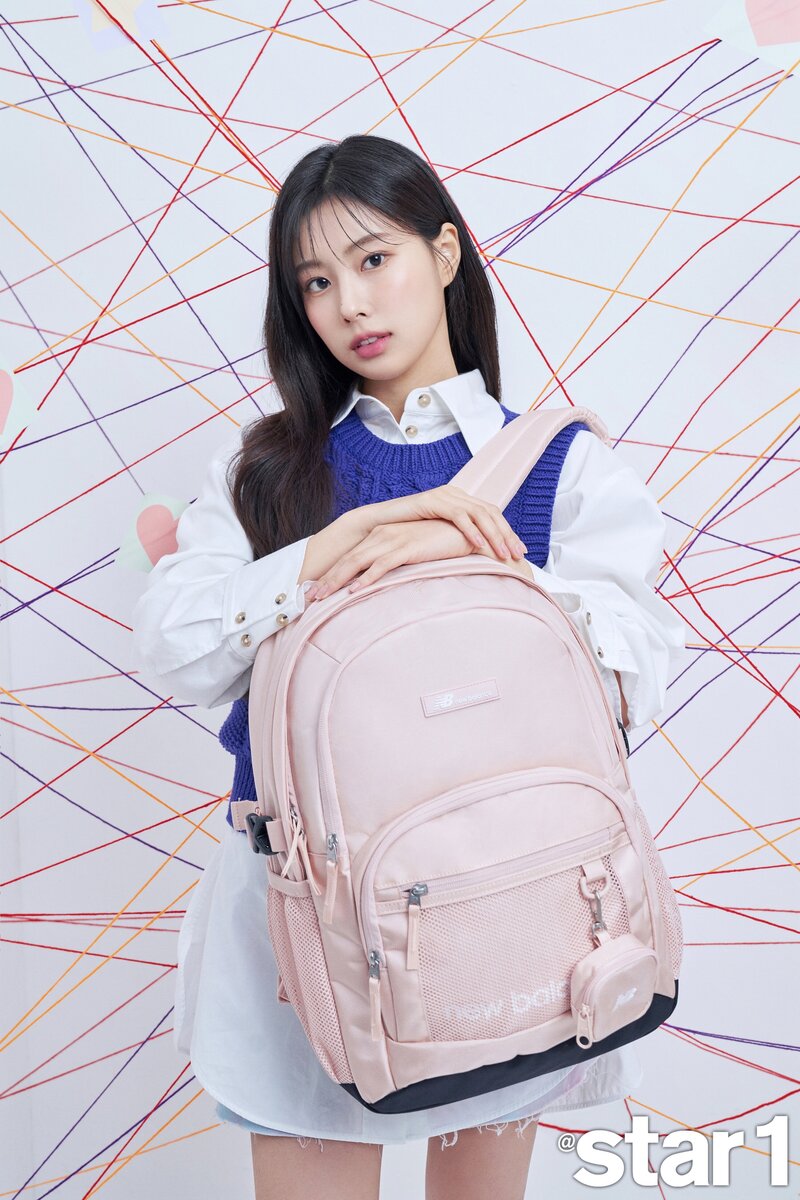 Kang Hyewon for Star1 Magazine January 2022 Issue documents 5