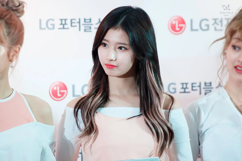 Sana608.jpg