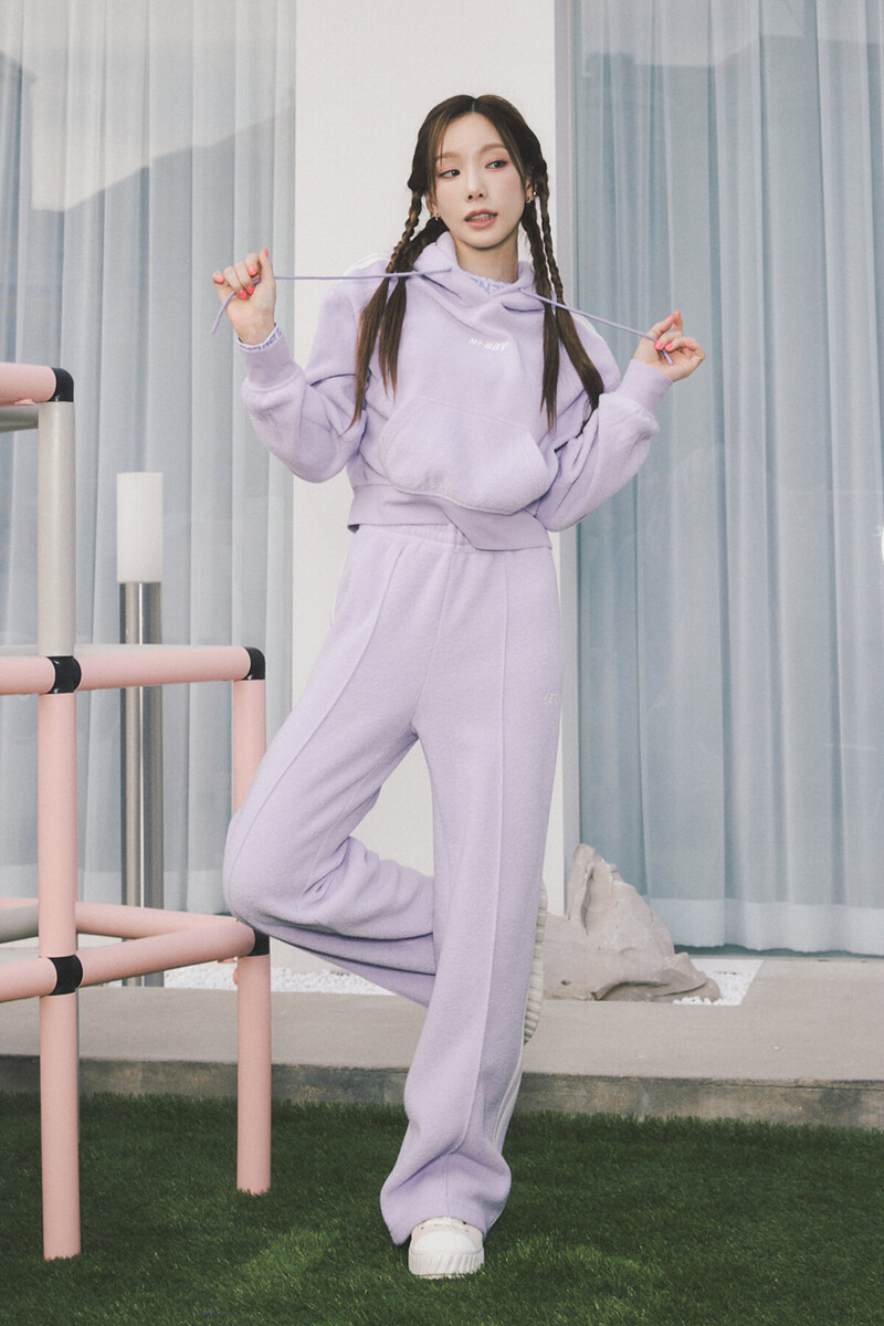 Taeyeon for NERDY 2022 FW Collection documents 7