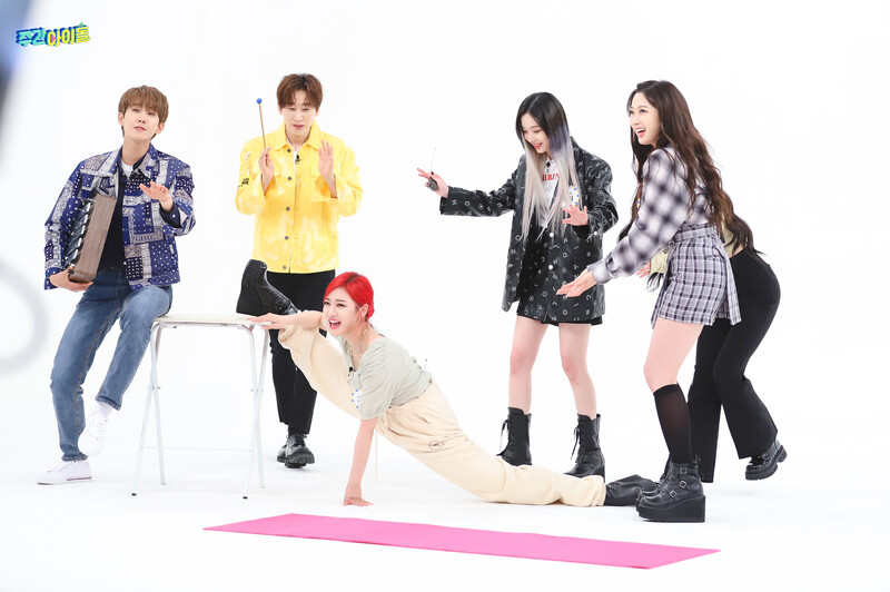 210526 MBC Naver Post - aespa at Weekly Idol No. 513 documents 9