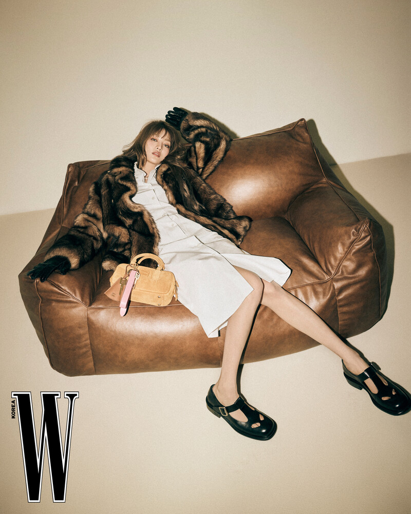 MINNIE x Miu Miu for W Korea Digital Cover documents 6