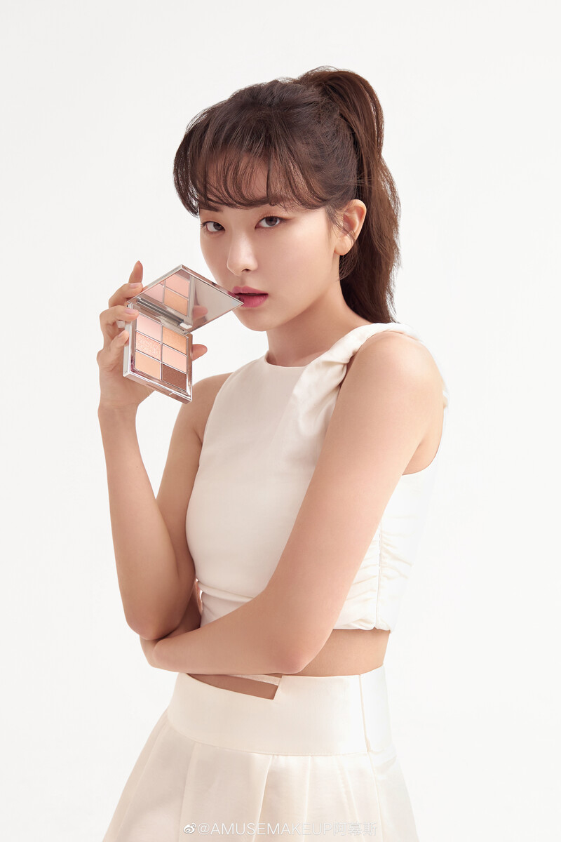 Red Velvet Seulgi for AMUSE 'Eye Vegan Sheer Palette' documents 6