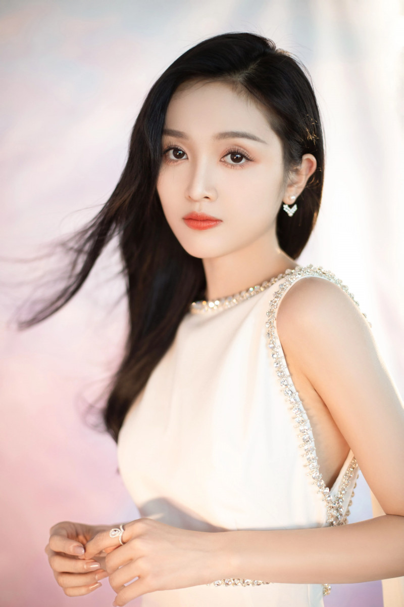 210107 Xuanyi Studio Weibo Update - 28th Lifestyle Style Gala | Kpopping