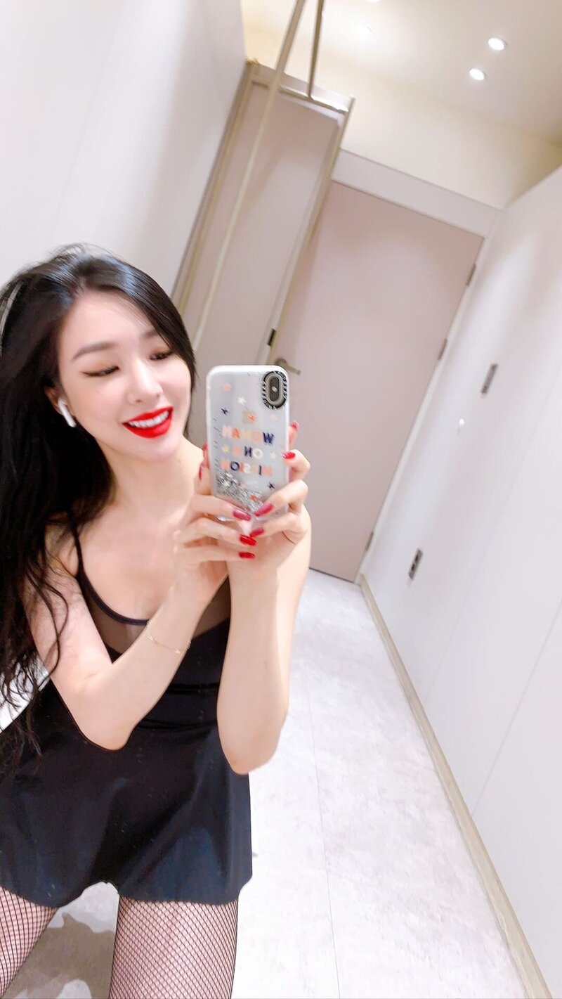 220228 Tiffany Young Instagram Update documents 2