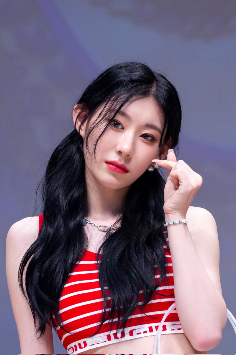 220728 ITZY Chaeryeong - WITHMUU Fansign documents 9