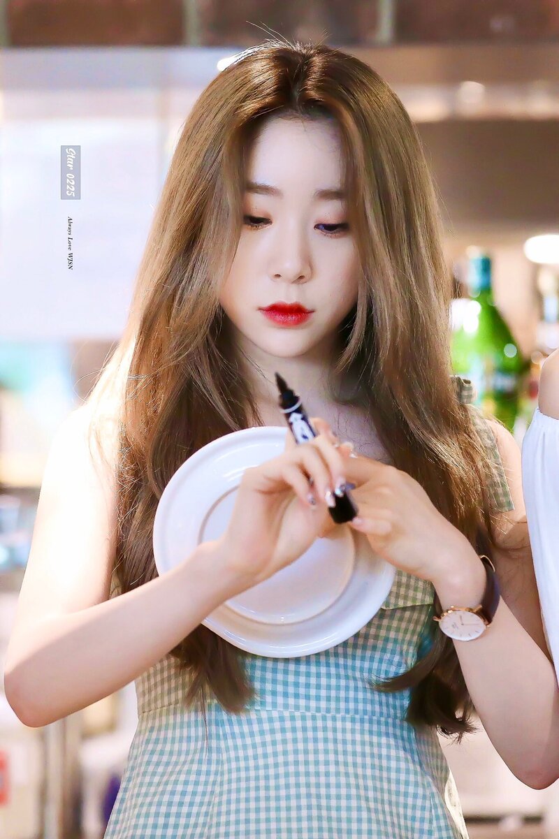 190816 WJSN Yeonjung documents 7