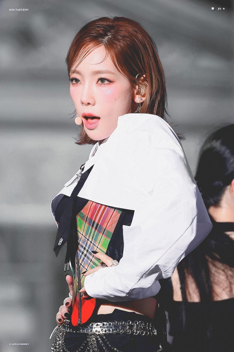 22820 Taeyeon at SMTOWN LIVE 2022: SMCU EXPRESS documents 10