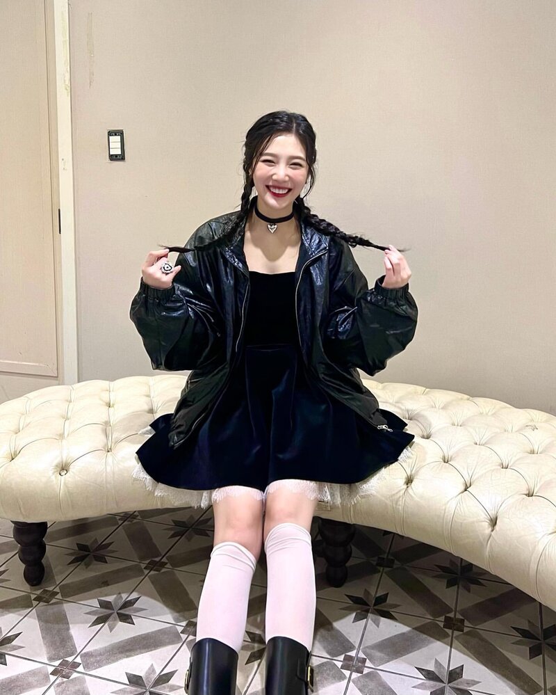 230910 Red Velvet Joy Instagram Update documents 15