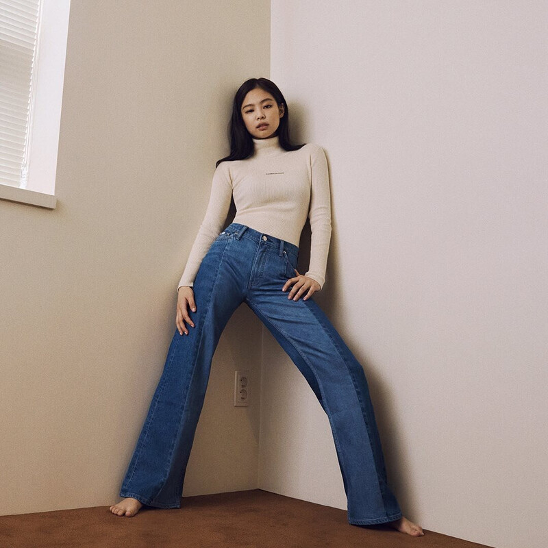 BLACKPINK's Jennie for Calvin Klein 2021 FW documents 8