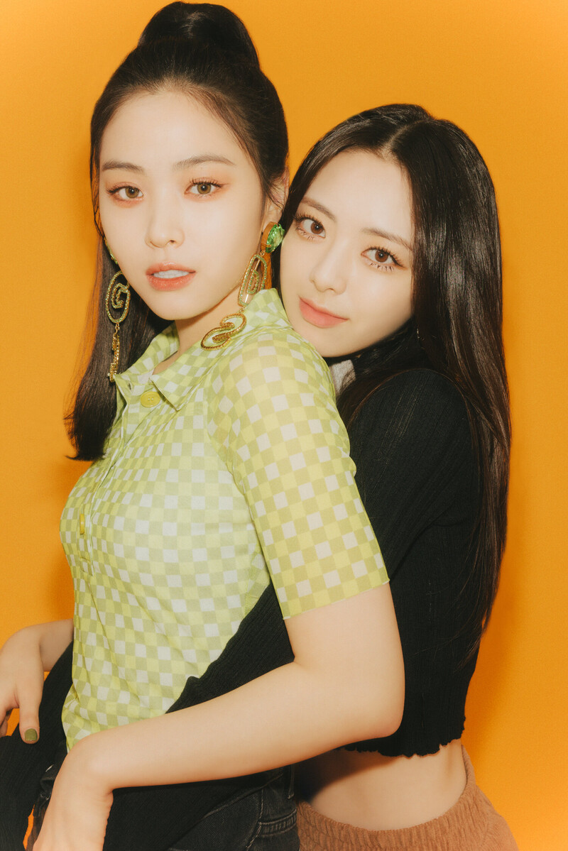 ITZY x NET ViVi - POWER OF ITZY documents 19