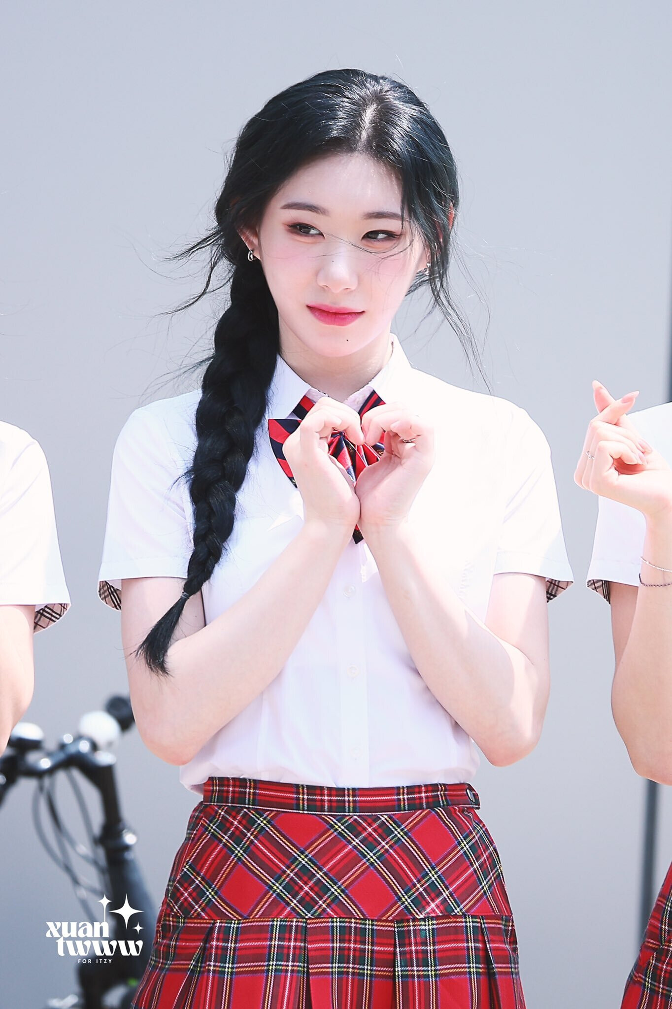 230706 ITZY Chaeryeong - Knowing Bros Commute | kpopping