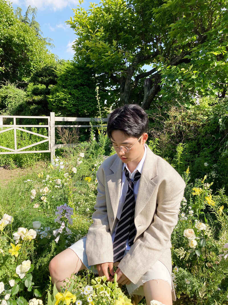 210726 D.O. "Empathy" Jacket & MV Shooting Behind the Scenes | Naver Update documents 2