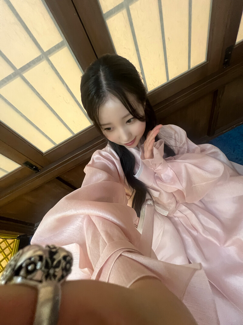 240916 WOOAH - SORA weverse update - Chuseok Greetings documents 3