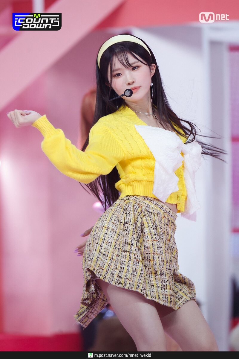 210902 fromis_9 - 'Talk & Talk' at M Countdown documents 10